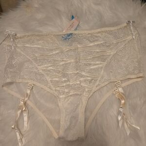 Victoria's Secret Ivory Lace Garter Panty